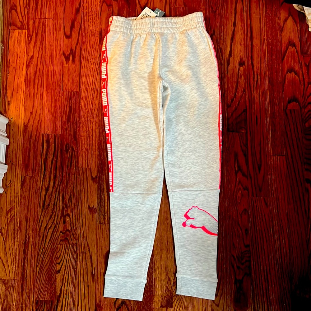 Girls Puma joggers nwt